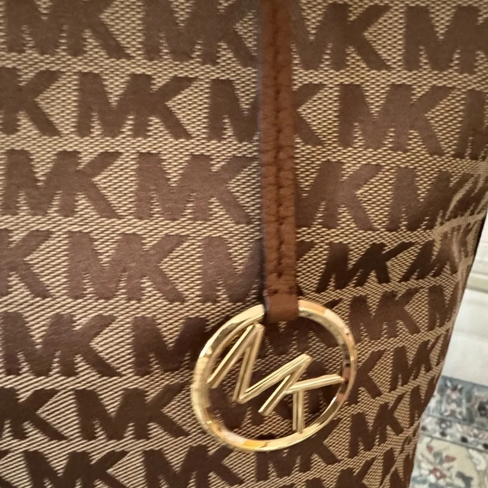 Michael Kors Jet Set Jacquard Tote Bag